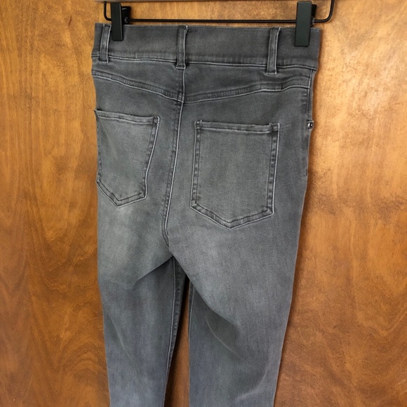 Spanx Gray High Rise Skinny Jeans Stretchy Pull On Shapewear Denim Elastic Comfy - Picture 6 of 13